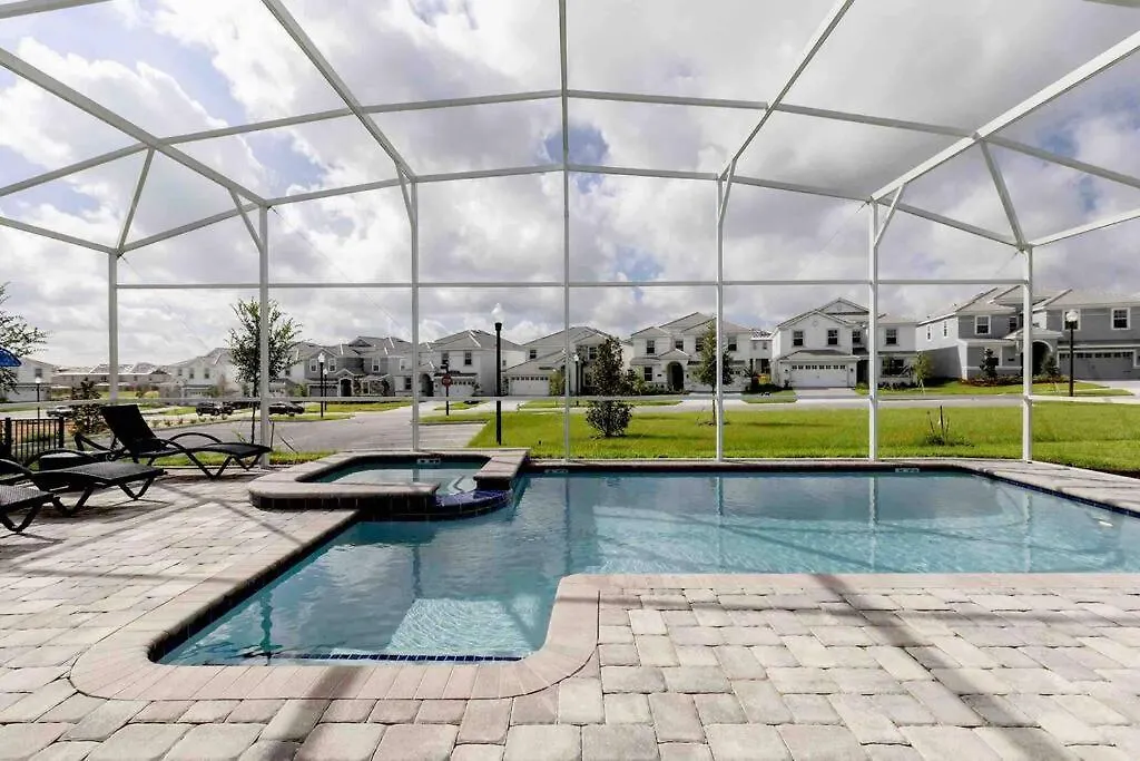 Villa Cheerful 9Br/5Ba Pool/Spa Home Cinema Smart Tv Davenport United States