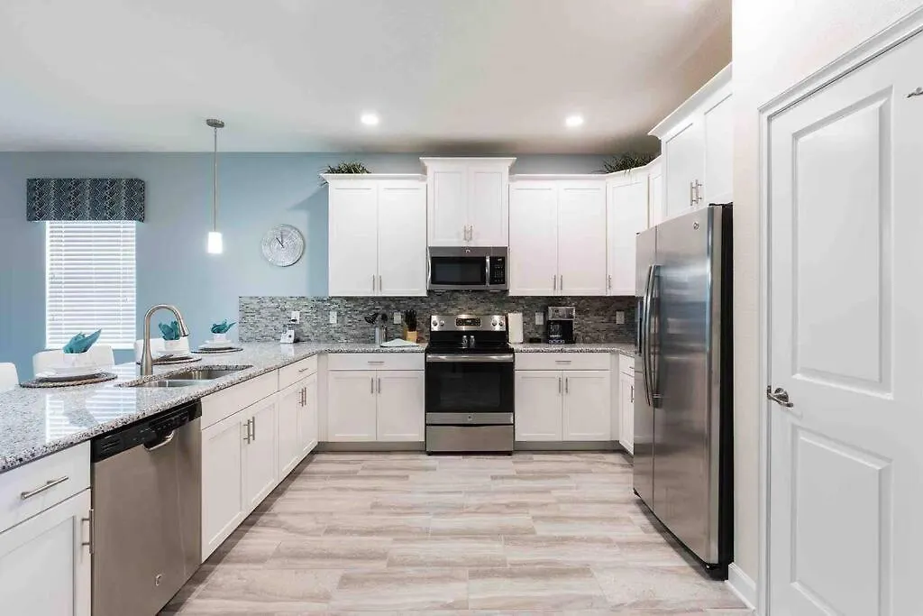 Cheerful 9Br/5Ba Pool/Spa Home Cinema Smart Tv Davenport