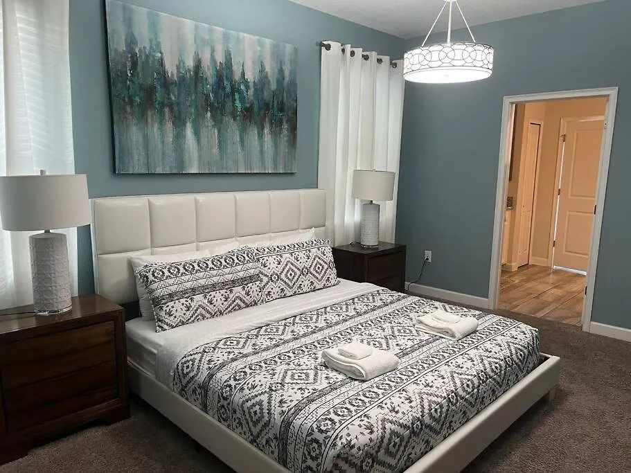 Villa Cheerful 9Br/5Ba Pool/Spa Home Cinema Smart Tv Davenport United States